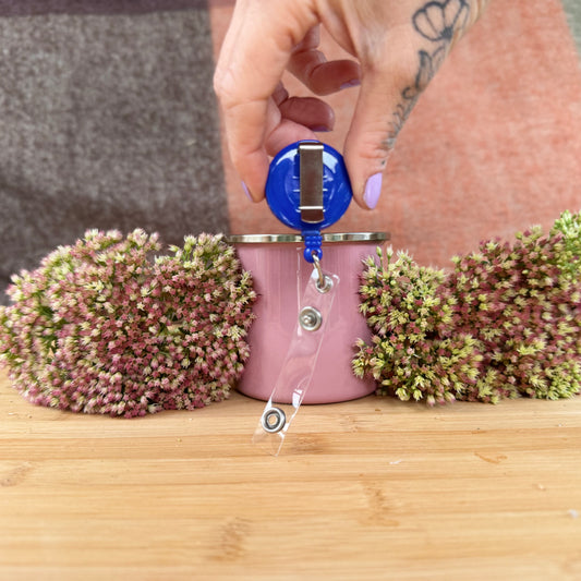 Ausweishalter mit Jojo/ Badge Reel " blue Ghost "