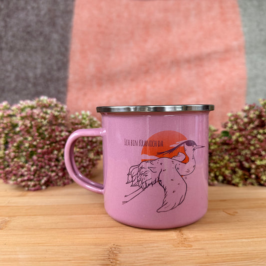 Rosa Emaille-Tasse mit Spruch " Kranich da "